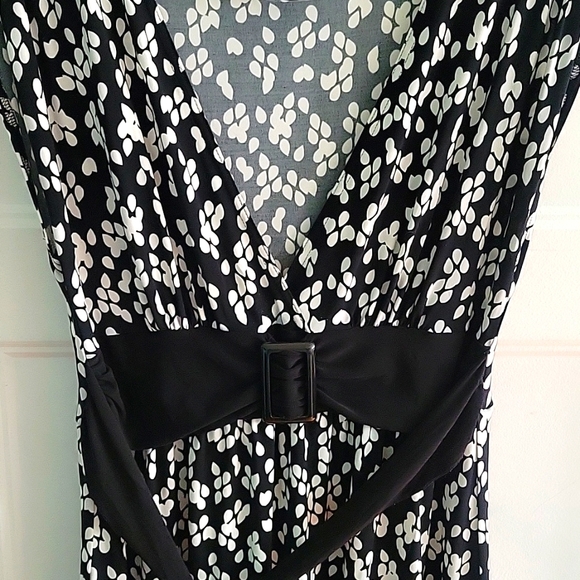 JFW black white V neck sleeveless dress Just For Wraps Spring Summer - Picture 2 of 6